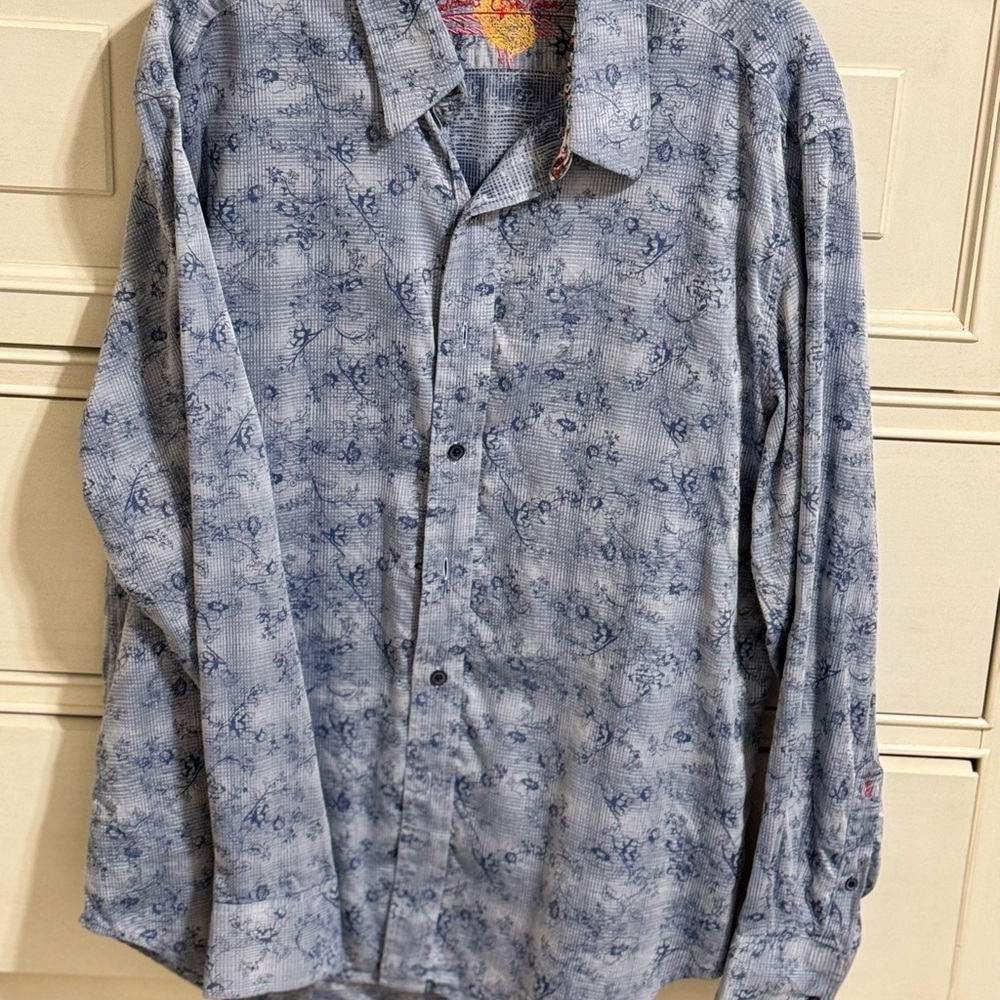 Men’s Robert Graham shirt
